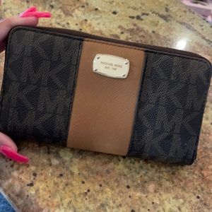 MK wallet